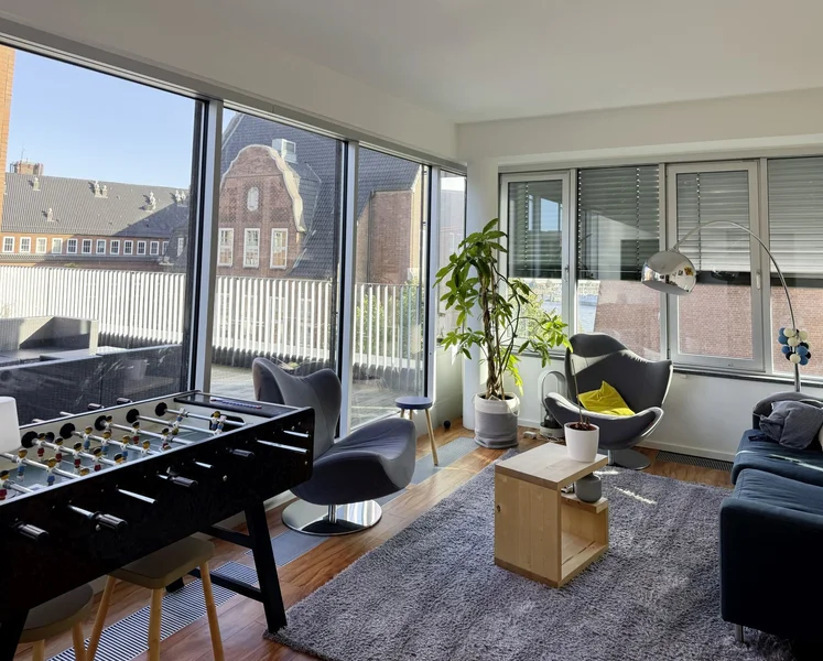 DUTCHMAN OFFICE