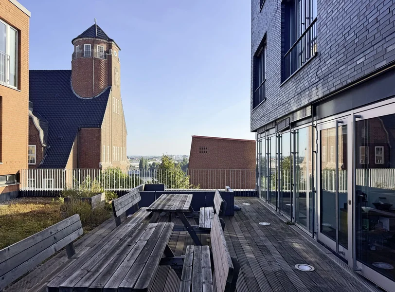 DUTCHMAN OFFICE