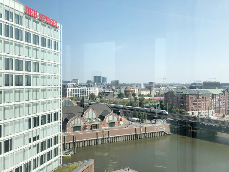 Hellomonday.de Officepoint One Hafencity Businesscenter Ericusspitze Hamburg (10)